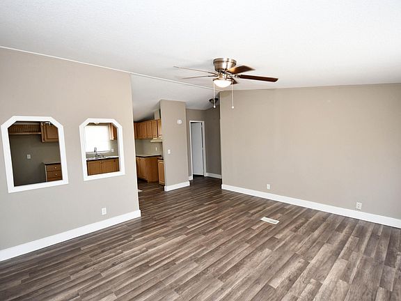 5th image of 38207 W Willetta St