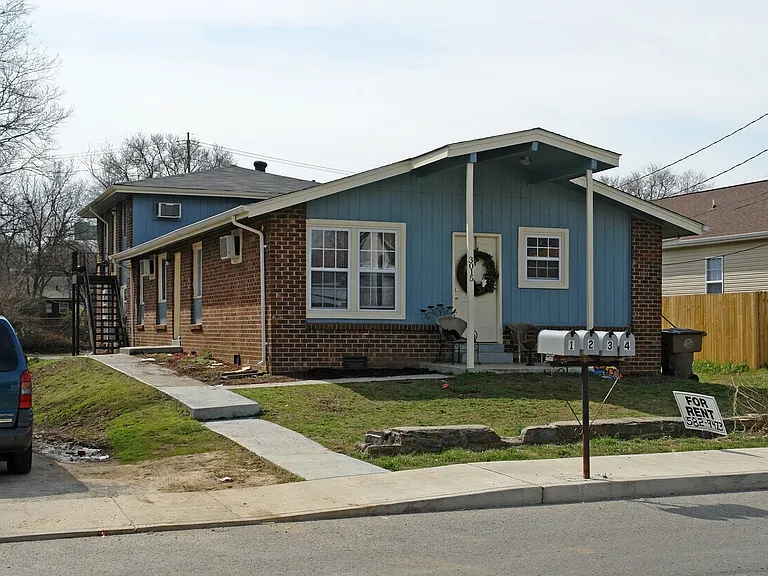 3015 Batavia St #2 — Photo 8