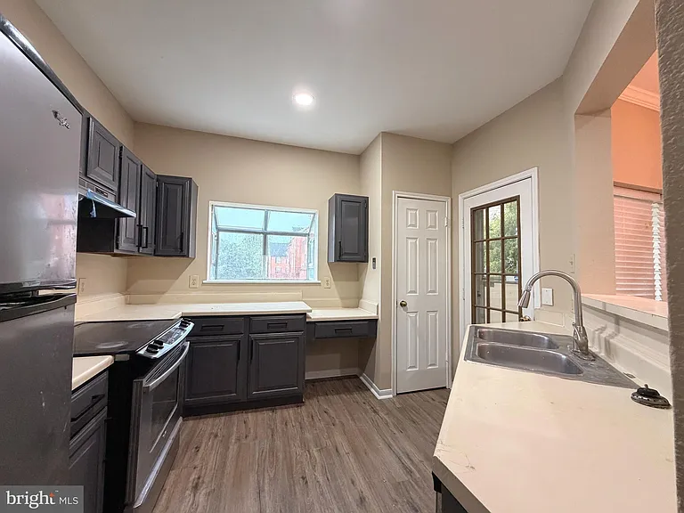 666 Gateway Dr SE #501 — Photo 6