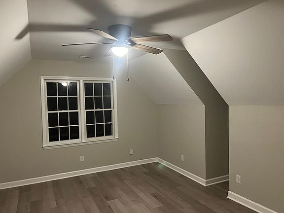 3rd image of 8910 Brown Oak Ct