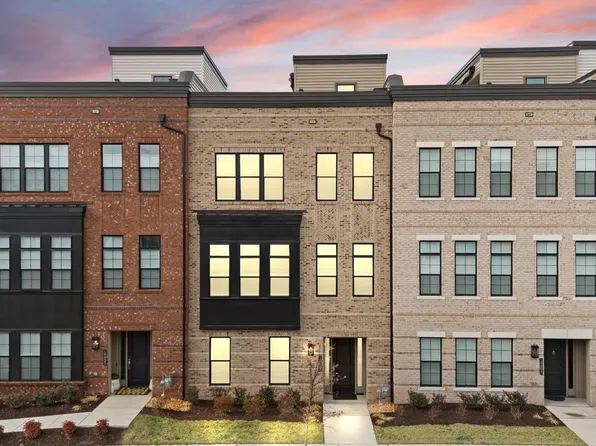 19899 Harrison Trace Ter, Ashburn, VA 20147