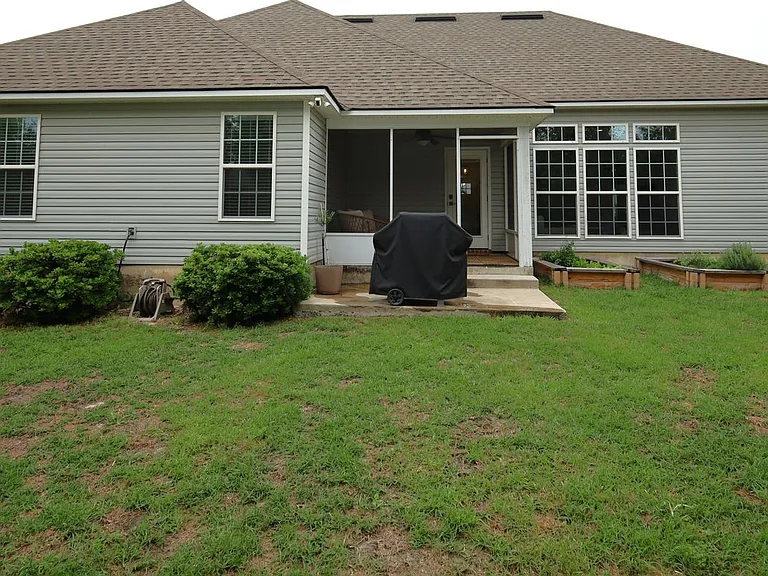4025 Gramercy Dr — Photo 21