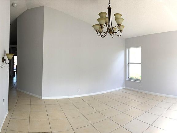 2nd image of 21451 SW 88th Ave