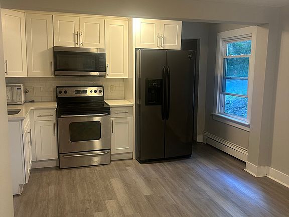 5th image of 28 Durfey Street