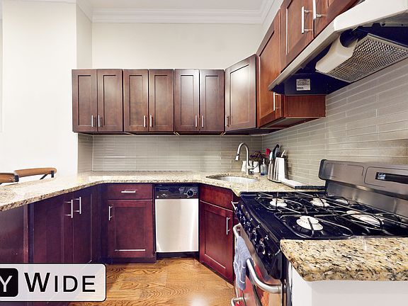 4th image of 1570 2nd Ave