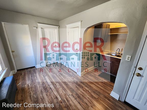 5th image of 3713 Grand Blvd #2