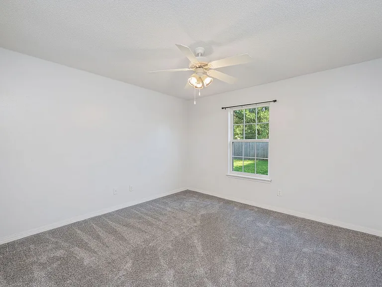 4660 Dove Way — Photo 25