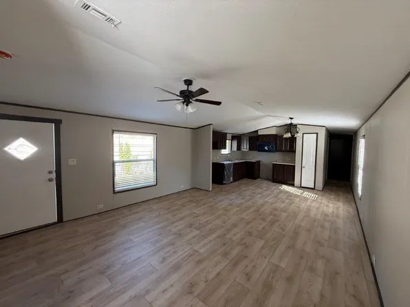 5421 Lake View Dr, Granbury, TX 76048