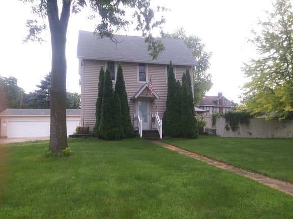 3rd image of 518 W Bridge St
