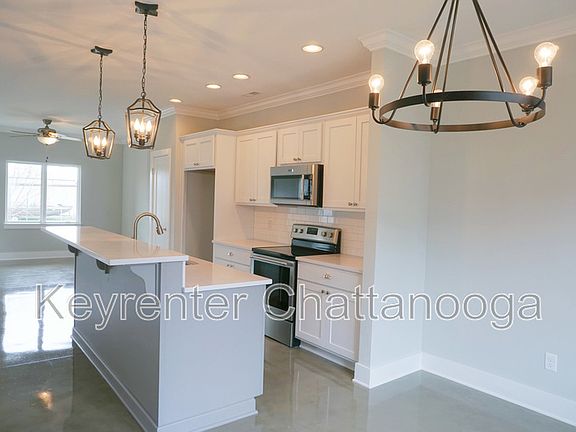 5th image of 3109 Saint Elmo Ave