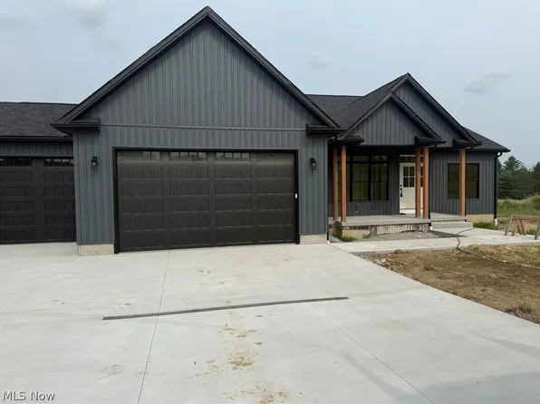 1095 Albright McKay Rd SE, Brookfield, OH 44403