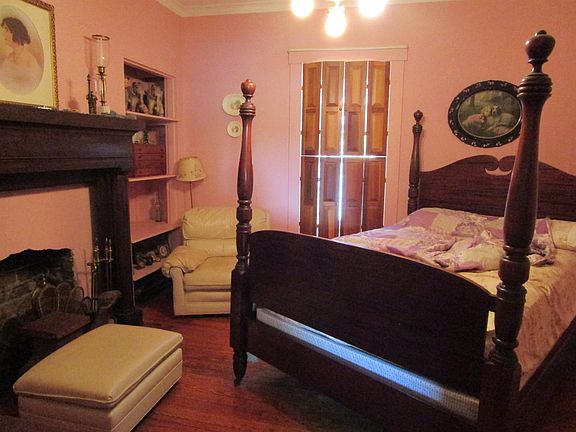 5th image of 204 Montgomery Ave