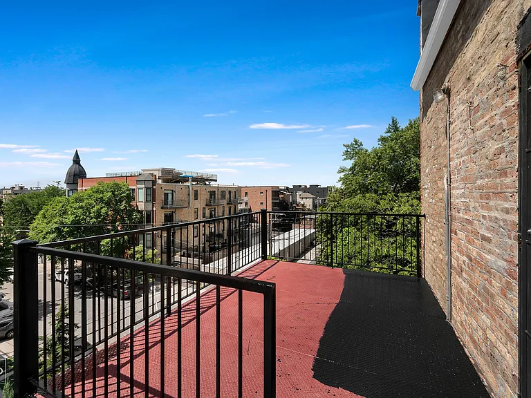 1481 W Erie St #4R — Photo 10