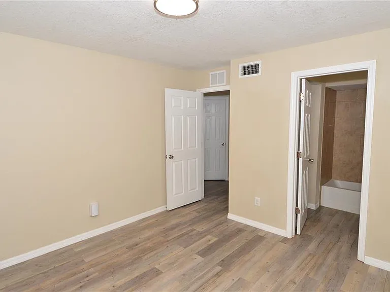 8764 Mallard Reserve Dr #101 — Photo 55