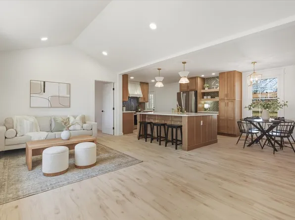 310 Lisa Ln, Gallatin, TN 37066