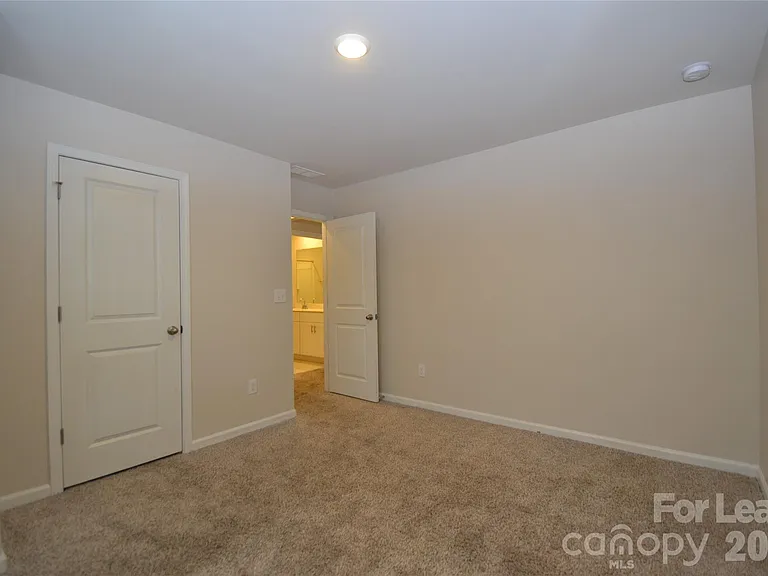 182 Guardian Gate Dr — Photo 22