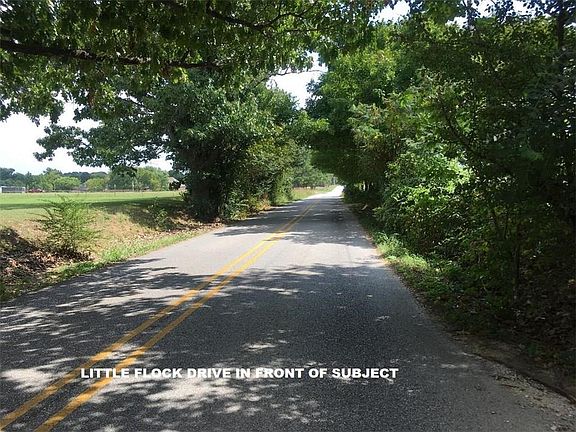 5th image of 2814 Little Flock Dr
