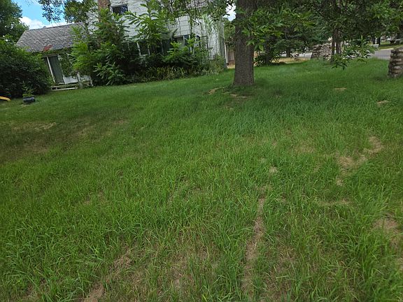 4th image of 1007 7th St NE