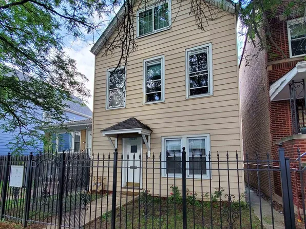 2839 N Central Park Ave, Chicago, IL 60618