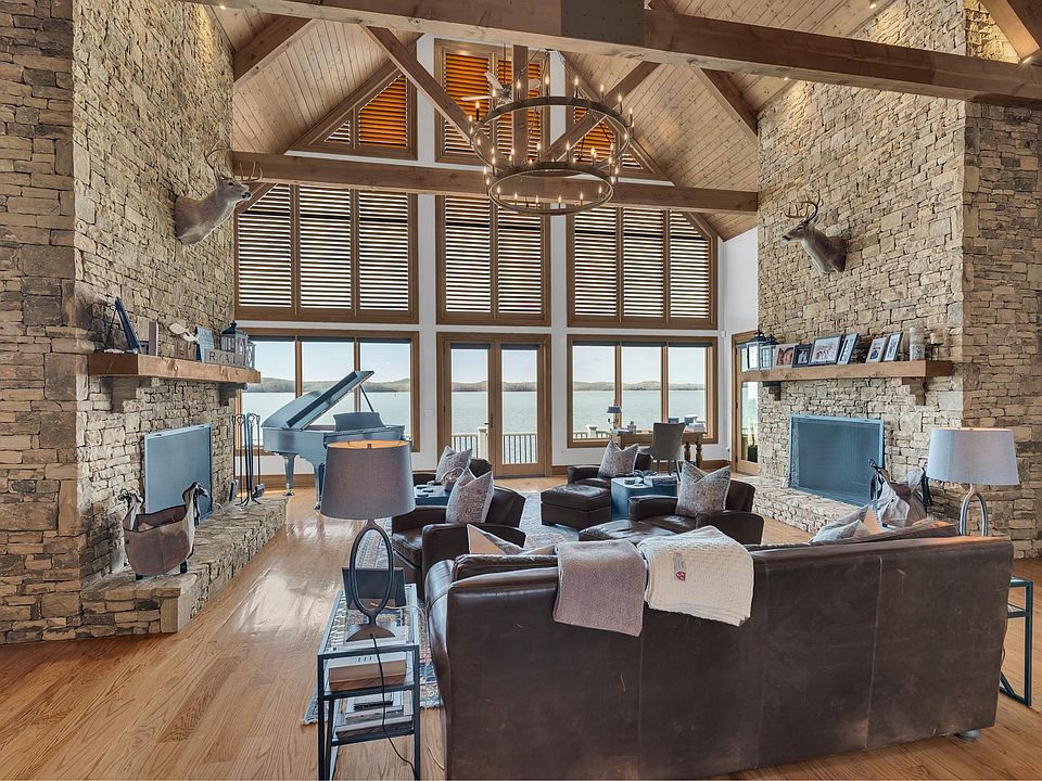 13th image of 572 Eagle Shore Dr