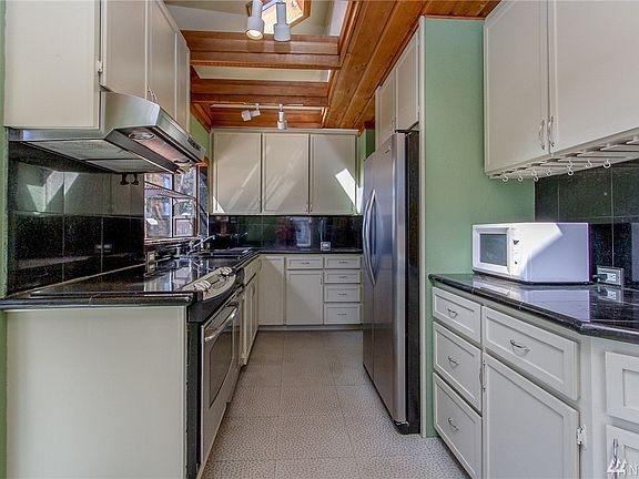 5th image of 4114 N 15th St