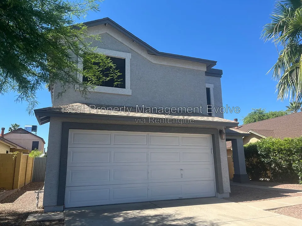 405 E Rimrock Dr
