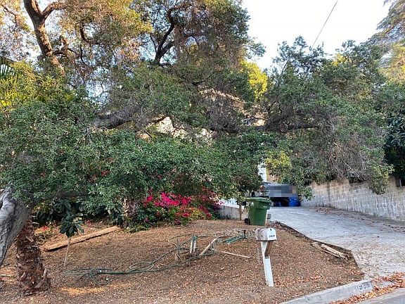 3rd image of 3928 Blue Canyon Dr
