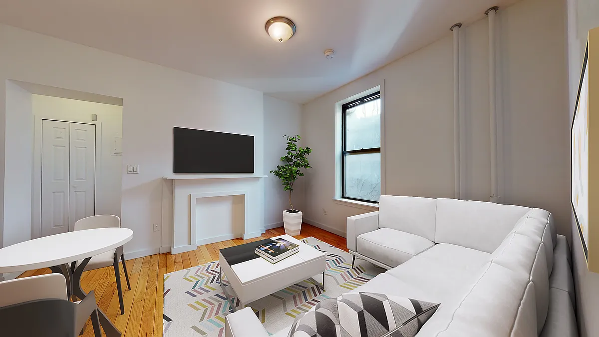 Building Photo - 693 9th Ave #4R