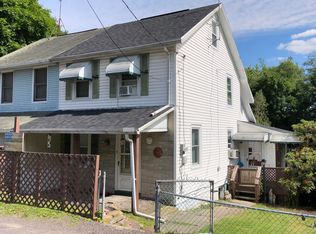 1975 State Route 940 Hwy, Freeland, PA 18224