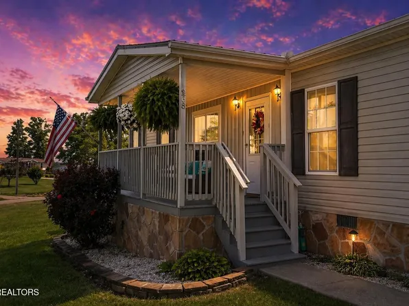 268 Mountain Meadows Dr, New Market, TN 37820