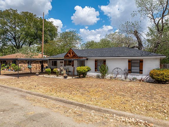 2nd image of 603 S Brazos St