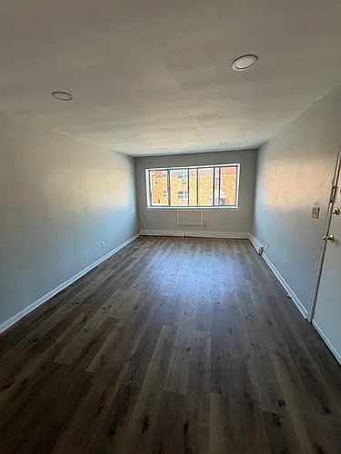 404 Stuyvesant Ave Photo 1