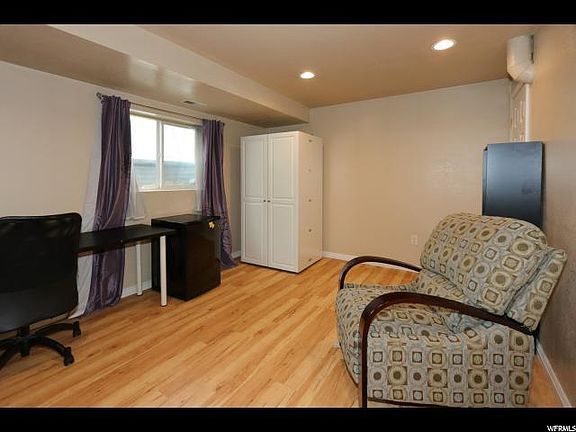 3rd image of 4032 S Powderwood Dr