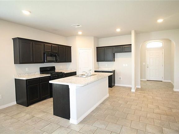 5th image of 13737 The Brook Blvd