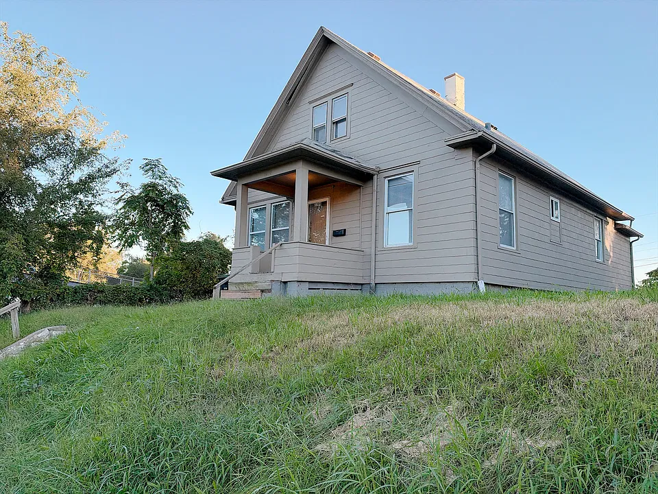 3309 Ames Ave