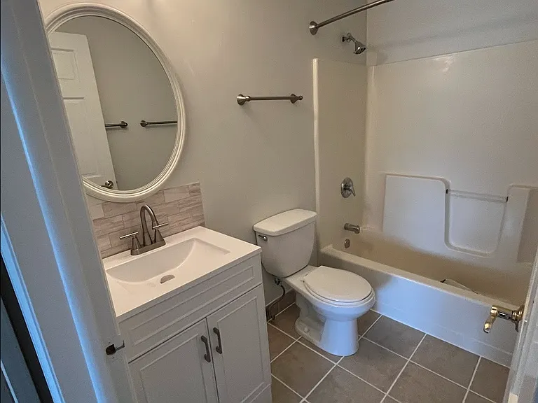 85 Meadowood Dr #C4 — Photo 11