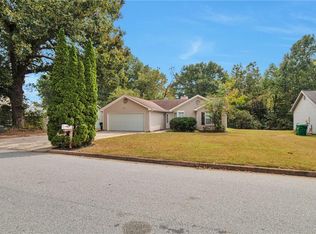 5471 Fox Valley Ln, Stone Mountain, GA 30088