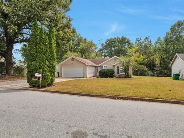 5471 Fox Valley Ln, Stone Mountain, GA 30088
