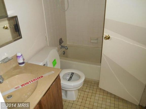 5th image of 7648 Woodbine Dr