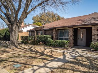 3018 Hilltop Dr, Euless, TX 76039