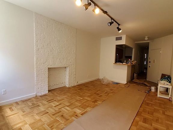 2nd image of 531 W 49th St #3WF