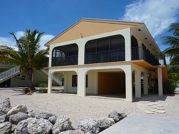 5th image of 138 Caribbean Dr E