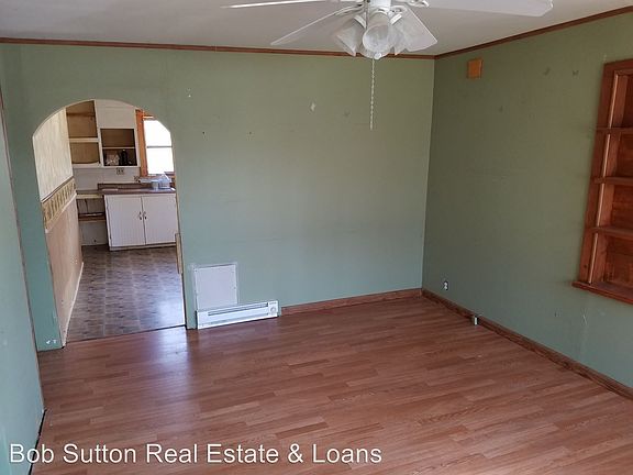 2nd image of 905 Kendall Dr
