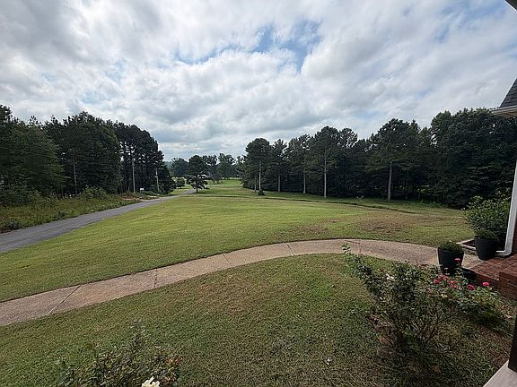 2nd image of 107 Pine Ridge Ct