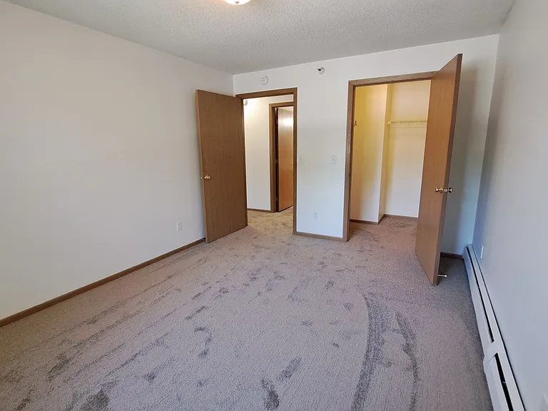 Woodland Park Apartments — Photo 50