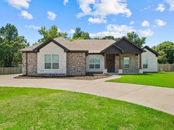 50 Opie Dr, Cabot, AR 72023