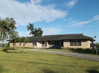1798 E Main St, Pahokee, FL 33476