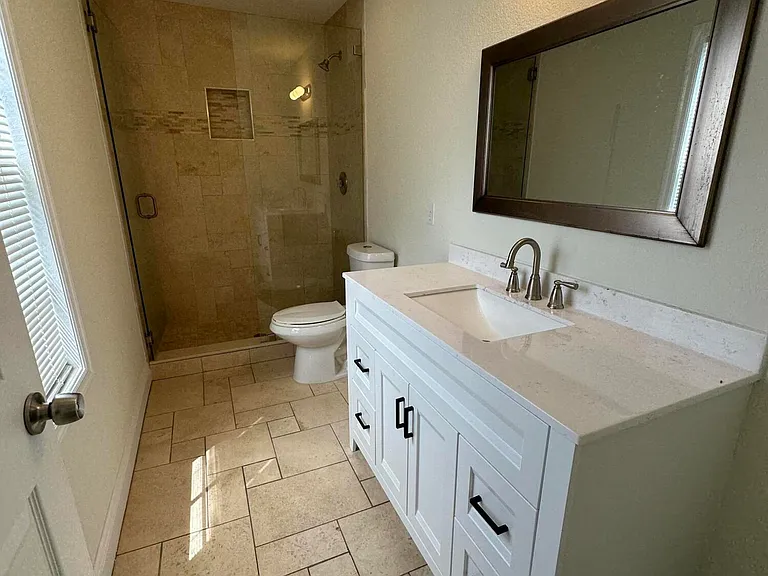 340 Walton Blvd — Photo 10