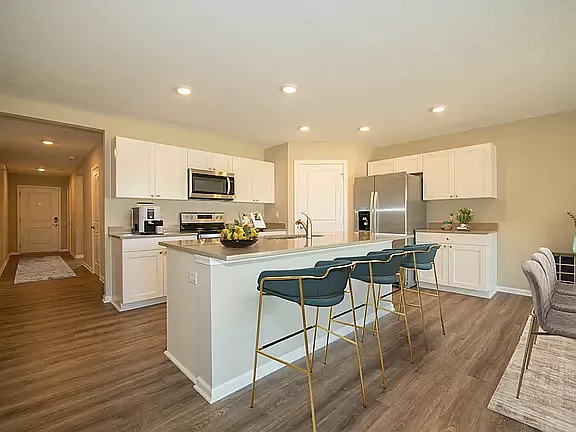 4 bed, 2.0 bath, 1771 sqft, $2,245 — Photo 3