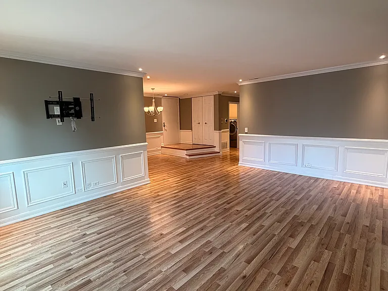 295 Coventry Cir #295 — Photo 5